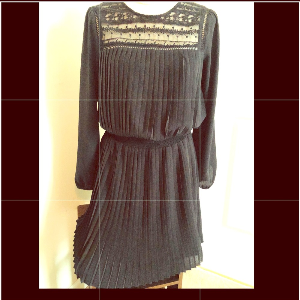 🌞NWT long sleeve dress